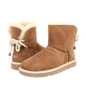 Women’s Selene Uggs in Chestnut